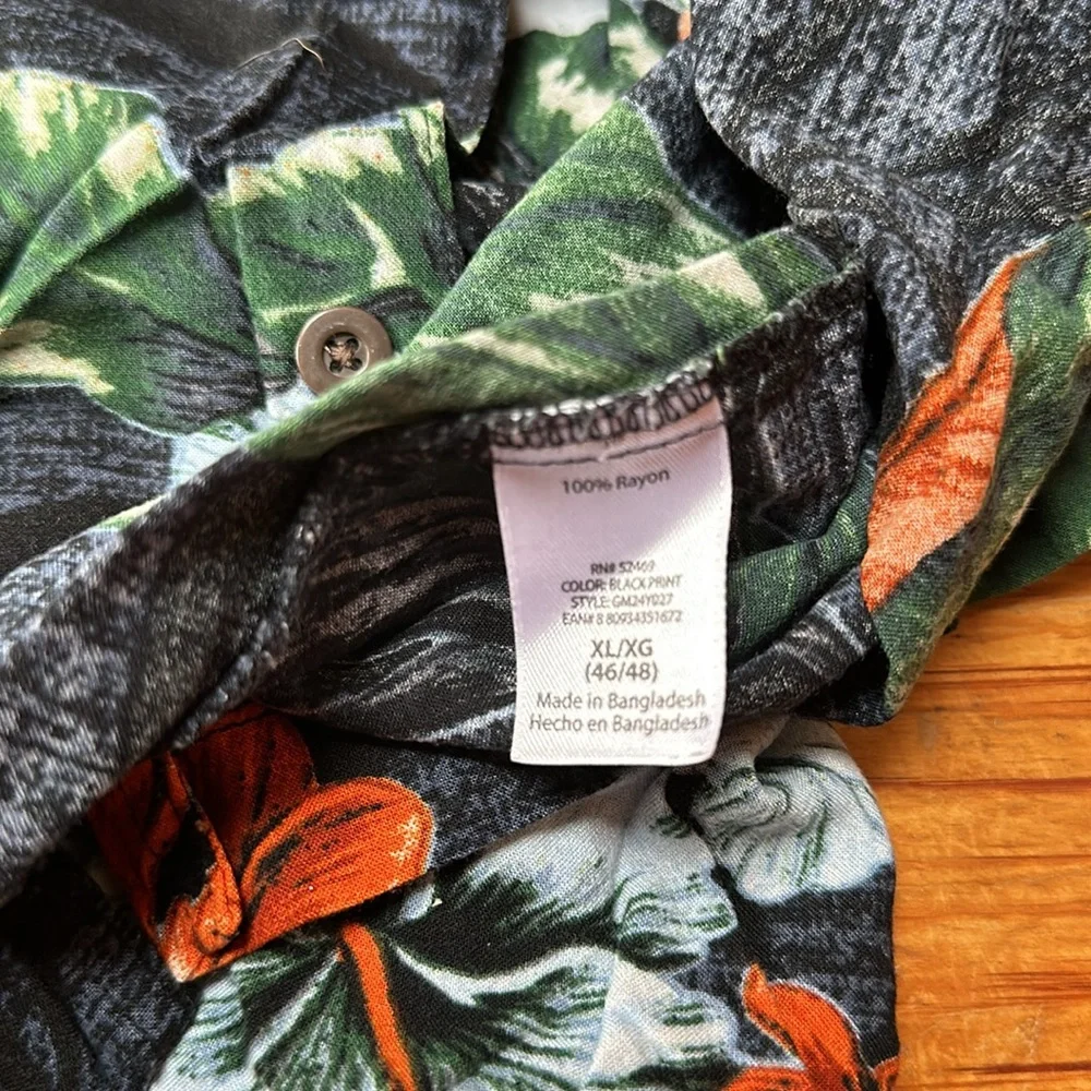 Hawaiian rayon Aloha shirt - Picture 4 of 5